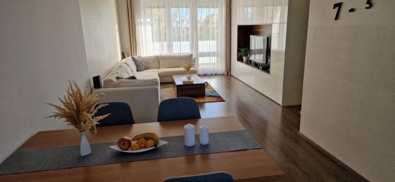 Rent Three bedroom apartment, Three bedroom apartment, Pekníkova, Pezi