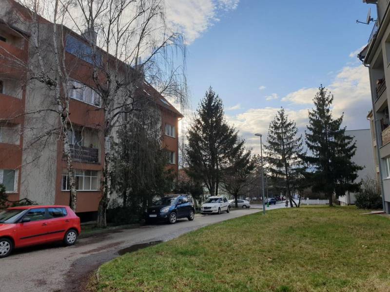 Rent Three bedroom apartment, Three bedroom apartment, Pekníkova, Pezi