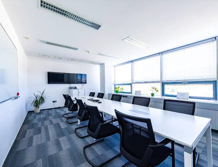 Modern offices with excellent accessibility (15m² 433m²) Westend Tower