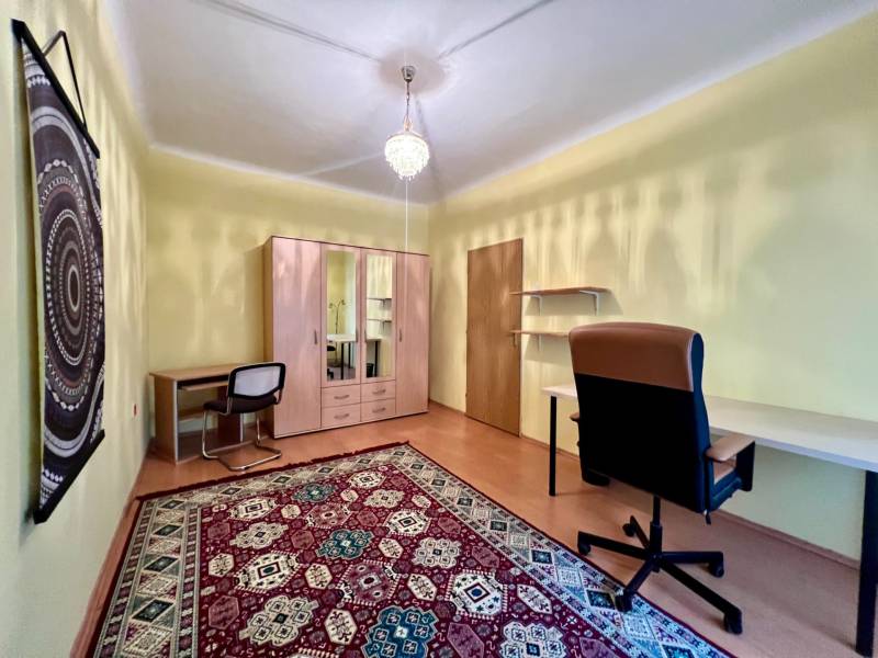 Spacious 3-bedroom apartment on Mestská Street in Bratislava