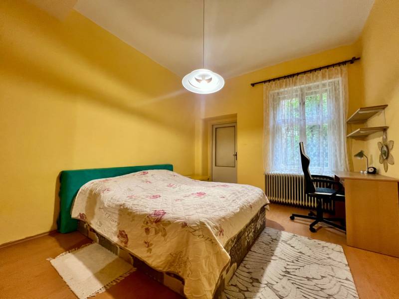 Spacious 3-bedroom apartment on Mestská Street in Bratislava