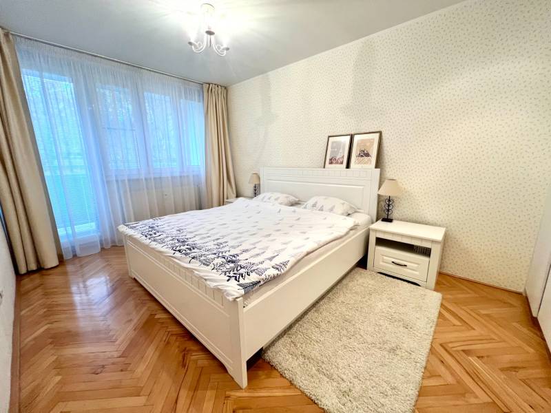 Renovated 2-Room Apartment with Balcony near Račianske Mýto