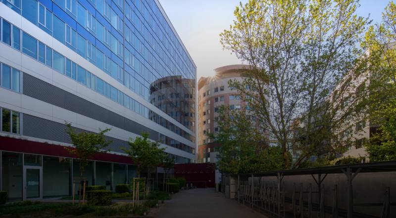 Modern office spaces in a new building in the wider city centre