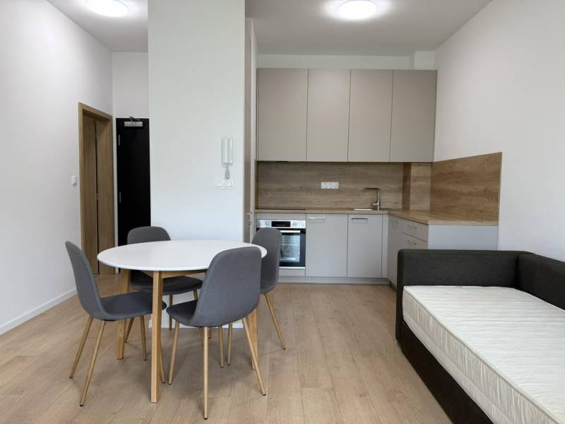 Rent Two bedroom apartment, Two bedroom apartment, Hlavná, Trnava, Slo