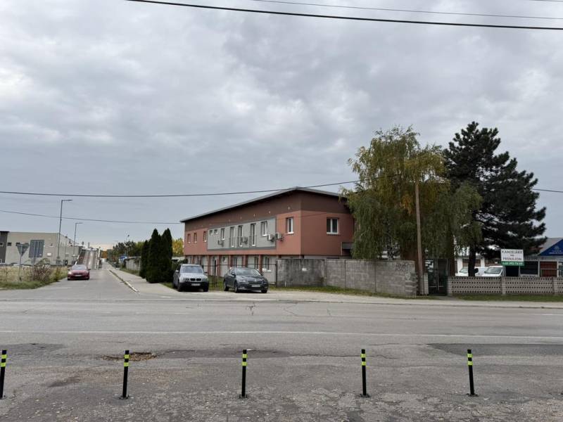 Rent Storehouses and Workshops, Storehouses and Workshops, Šenkvická c