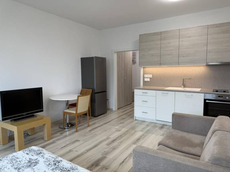 Rent Two bedroom apartment, Two bedroom apartment, Hlavná, Trnava, Slo