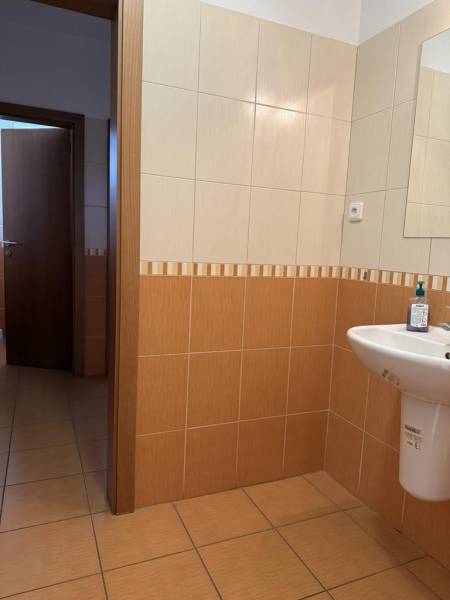 Rent Storehouses and Workshops, Storehouses and Workshops, Šenkvická c