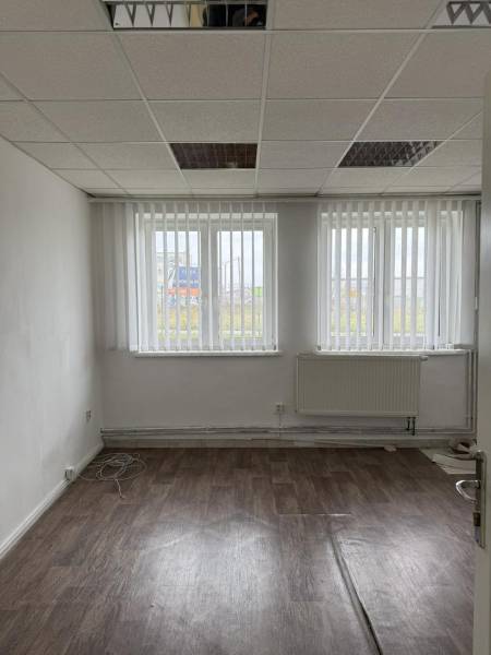 Rent Storehouses and Workshops, Storehouses and Workshops, Šenkvická c