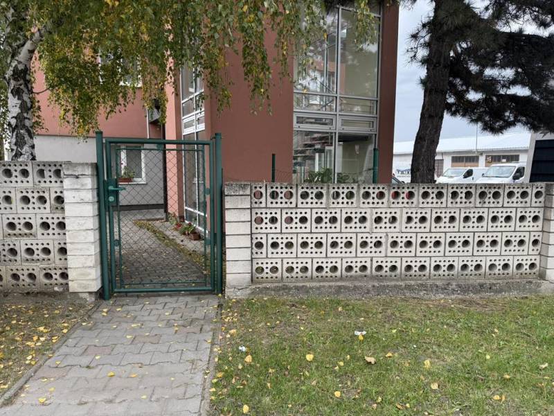 Rent Storehouses and Workshops, Storehouses and Workshops, Šenkvická c