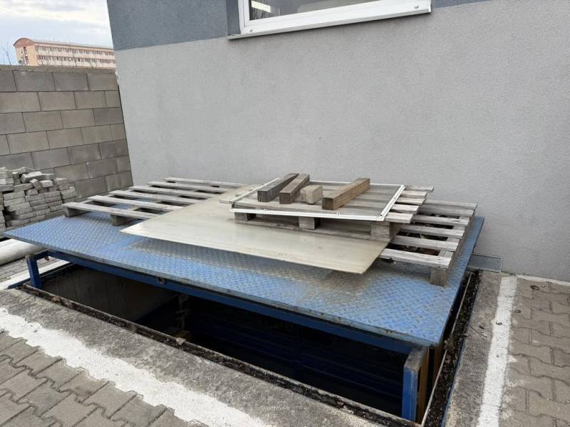 Rent Storehouses and Workshops, Storehouses and Workshops, Poľná, Sene